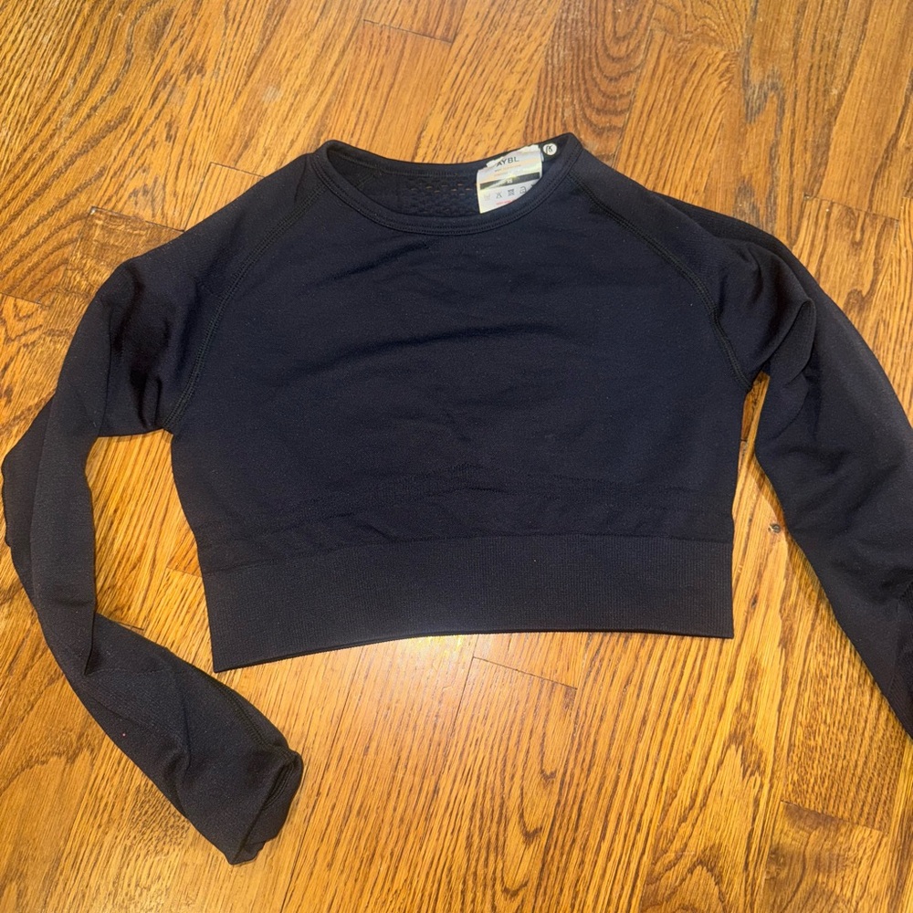 AYBL Empower Seamless Black Long Sleeve Crop Top
